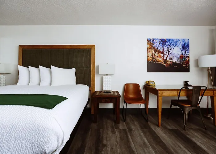 Taos Valley Lodge